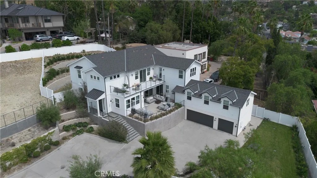 18806 Winnwood