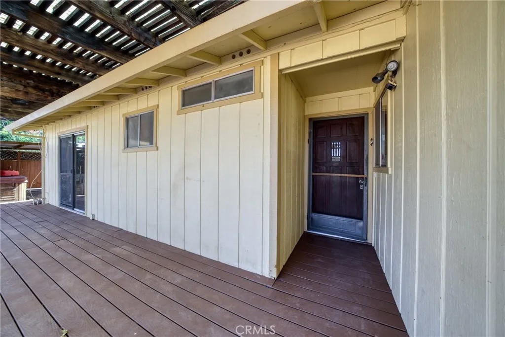 10710 Sunset Ridge