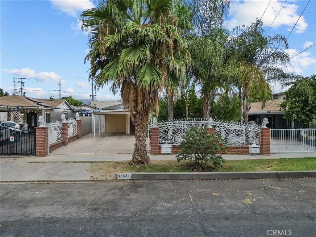 Photo of 18621 Bryant Street #2, Northridge, CA 91324 (MLS # GD26084854)