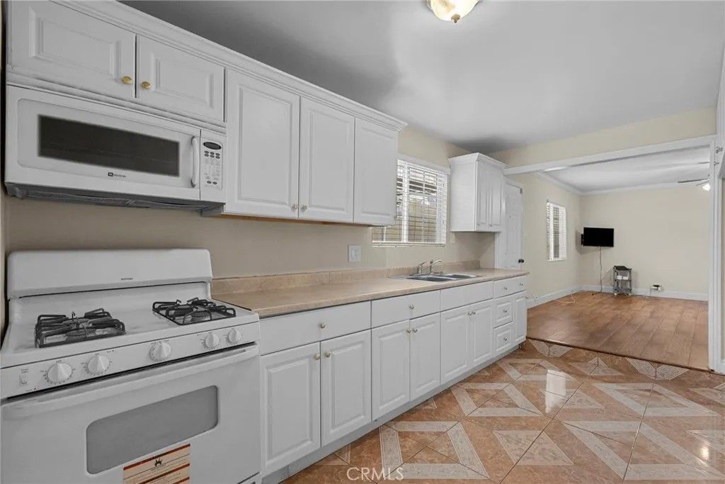 Photo of 18621 Bryant Street #2, Northridge, CA 91324 (MLS # GD26084854)
