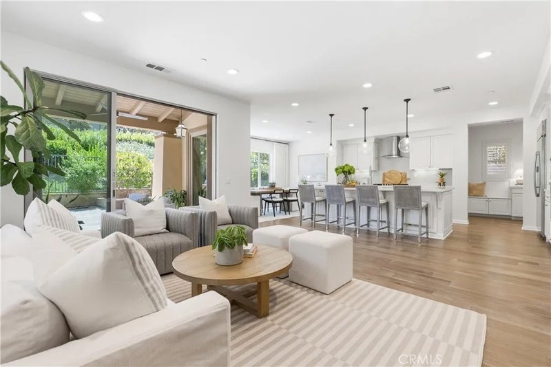 4 Cerro Court