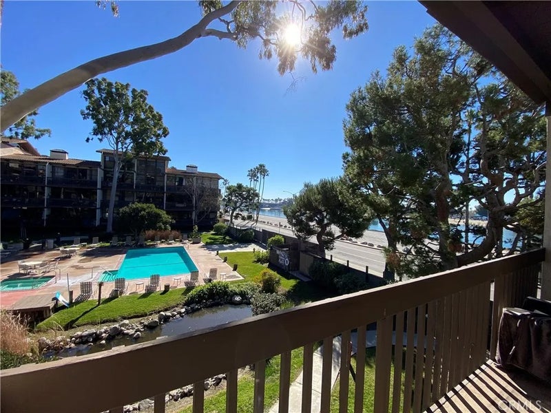 5216 Marina Pacifica South
