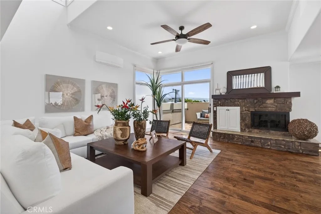 818 N Juanita B