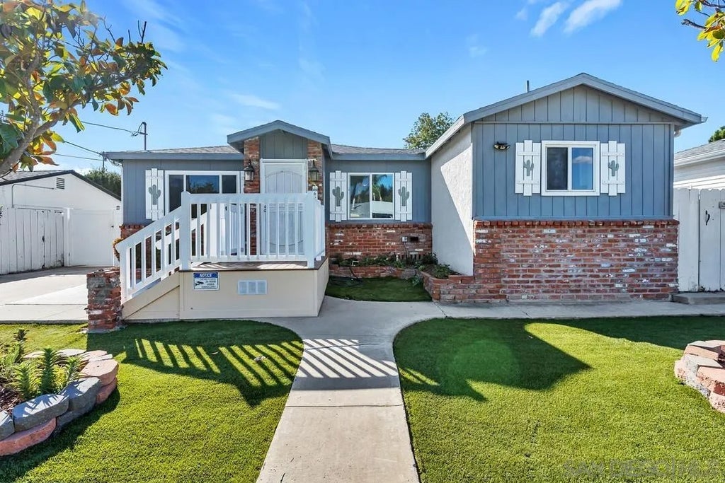 Photo of 6260 Severin Dr, La Mesa, CA 91942 (MLS # 260024304)