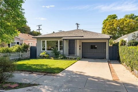 Photo of 1629 Amapola Avenue, Torrance, CA 90501 (MLS # SB26020337)