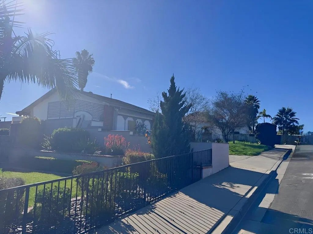1541 Indian Summer Court