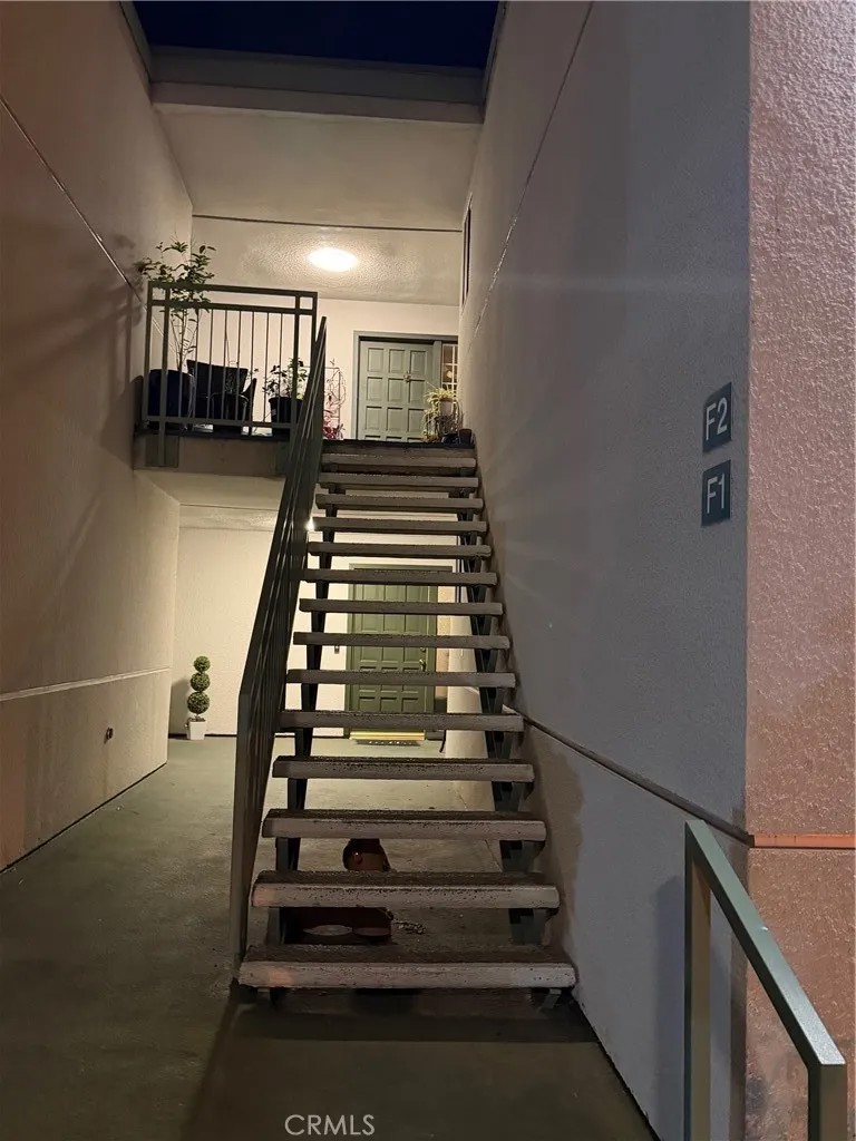 5301 Balboa Boulevard F2