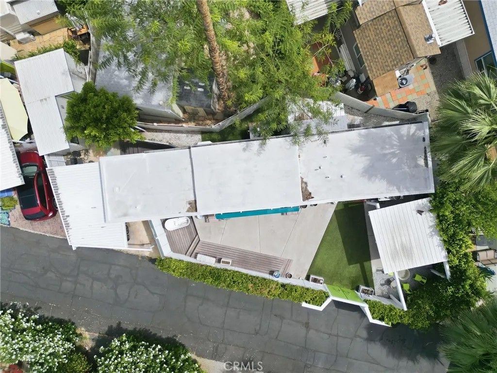 Photo of 138 Hiawatha St, Palm Springs, CA 92264 (MLS # HD26073436)