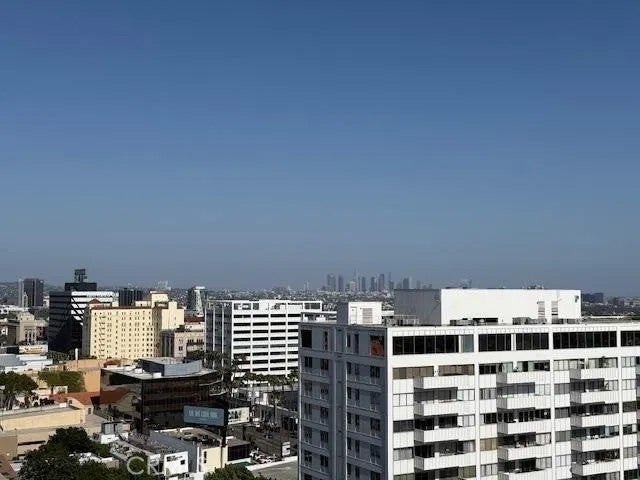 7250 Franklin 1111
