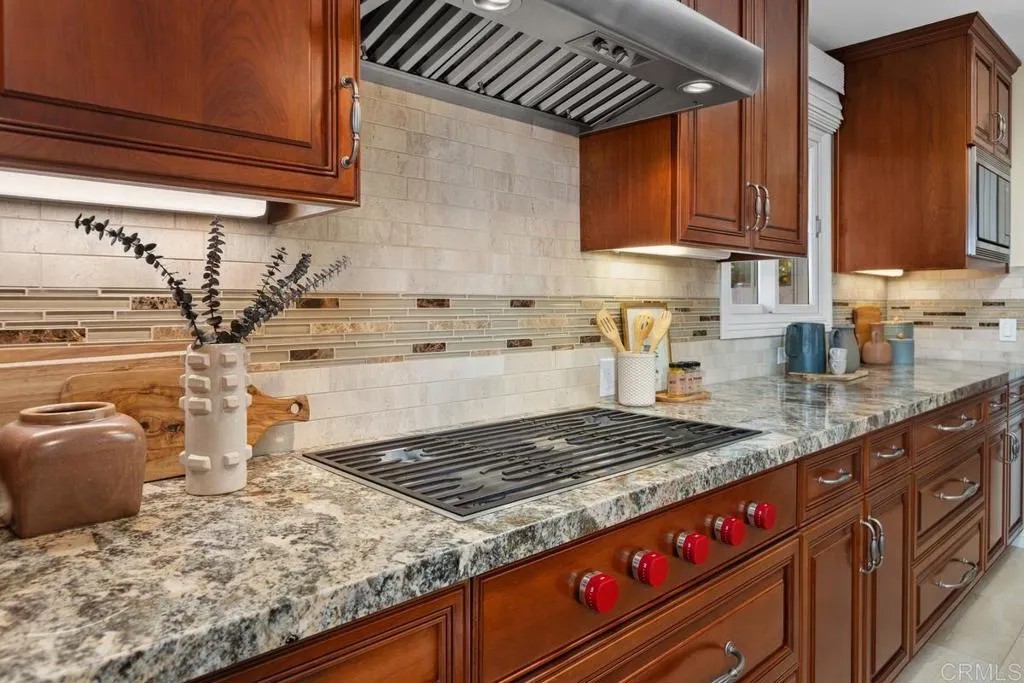 4664 YERBA SANTA DRIVE