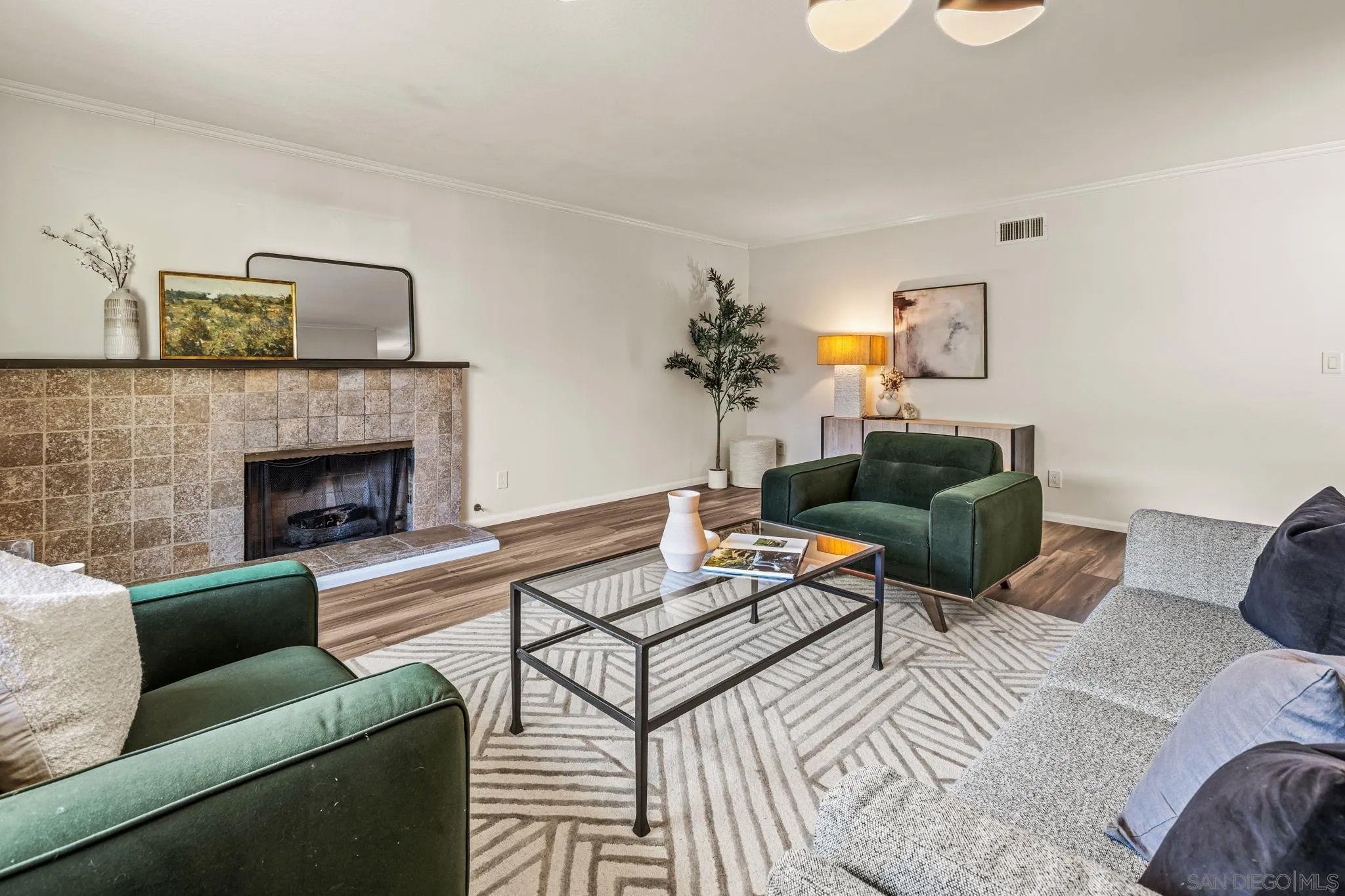 6796 Greenbrier Court