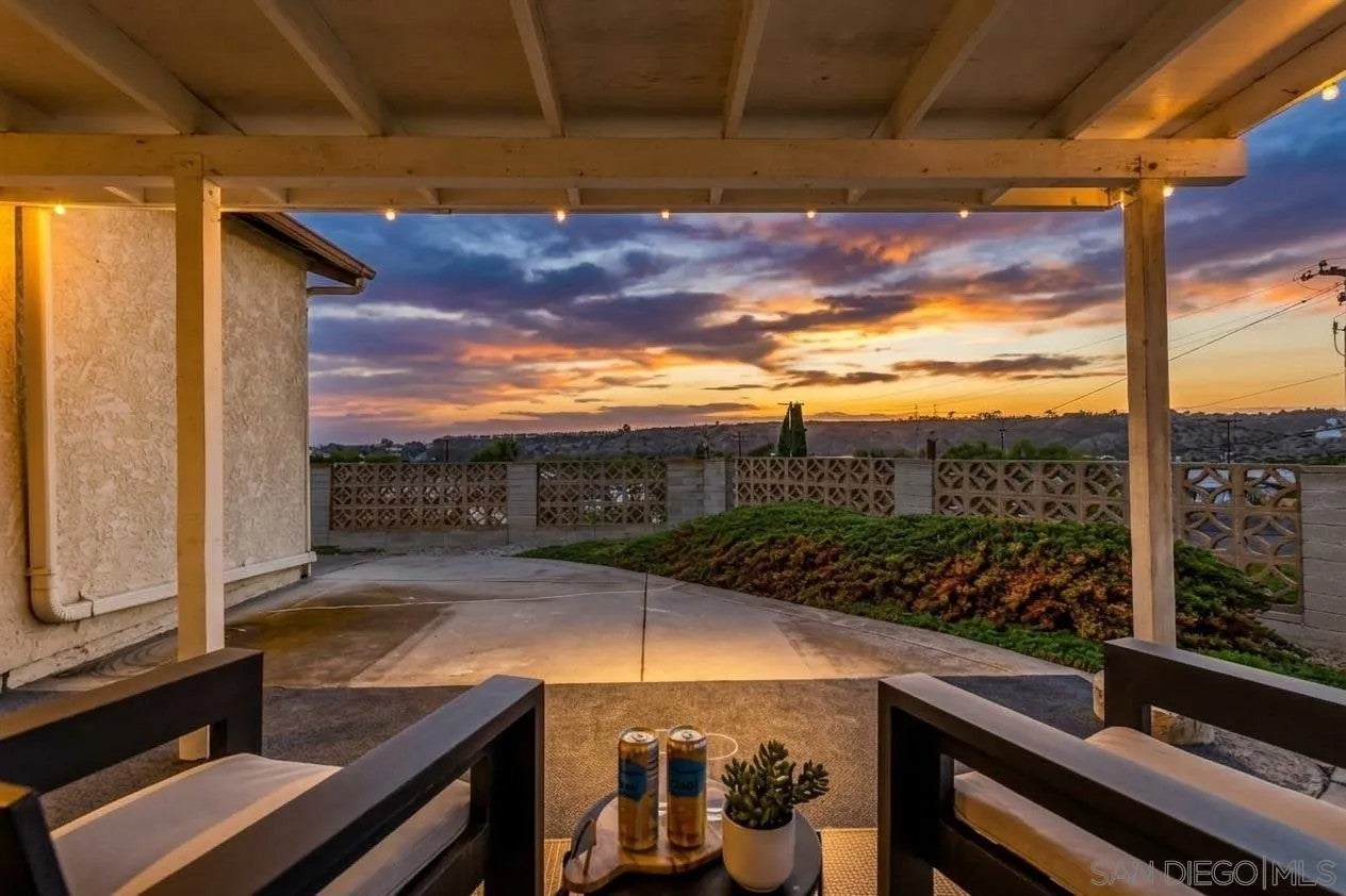6796 Greenbrier Court