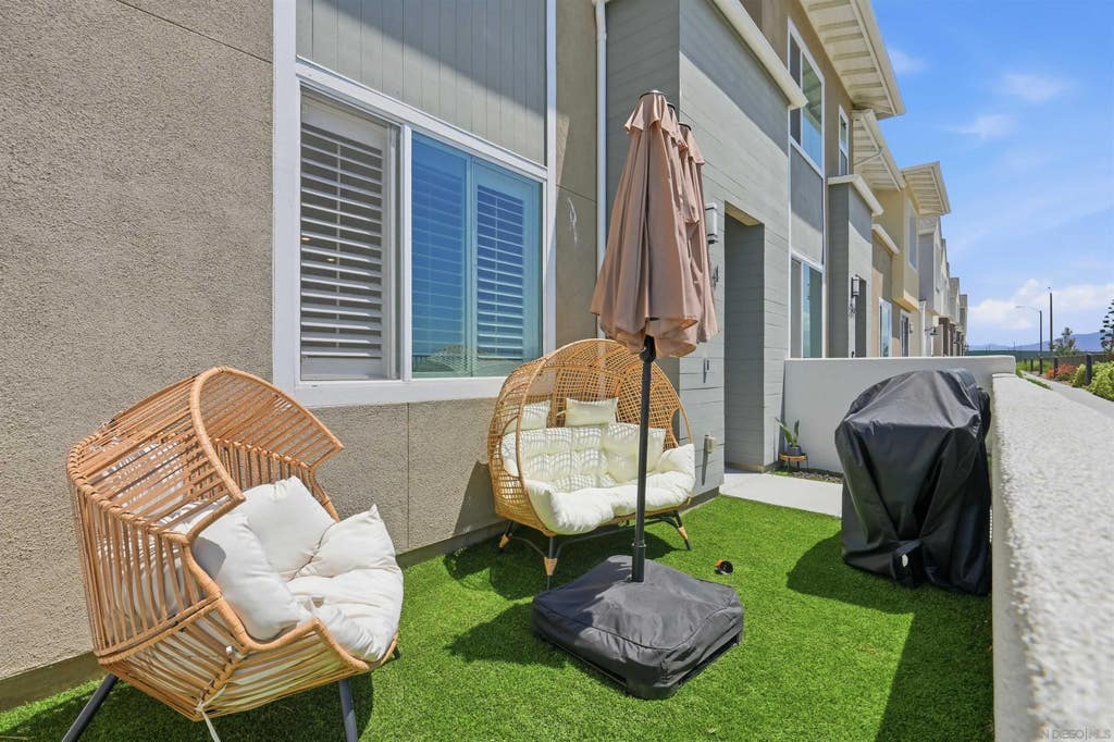 Photo of 2044 Bluestone Cir, Chula Vista, CA 91913 (MLS # 260016673)