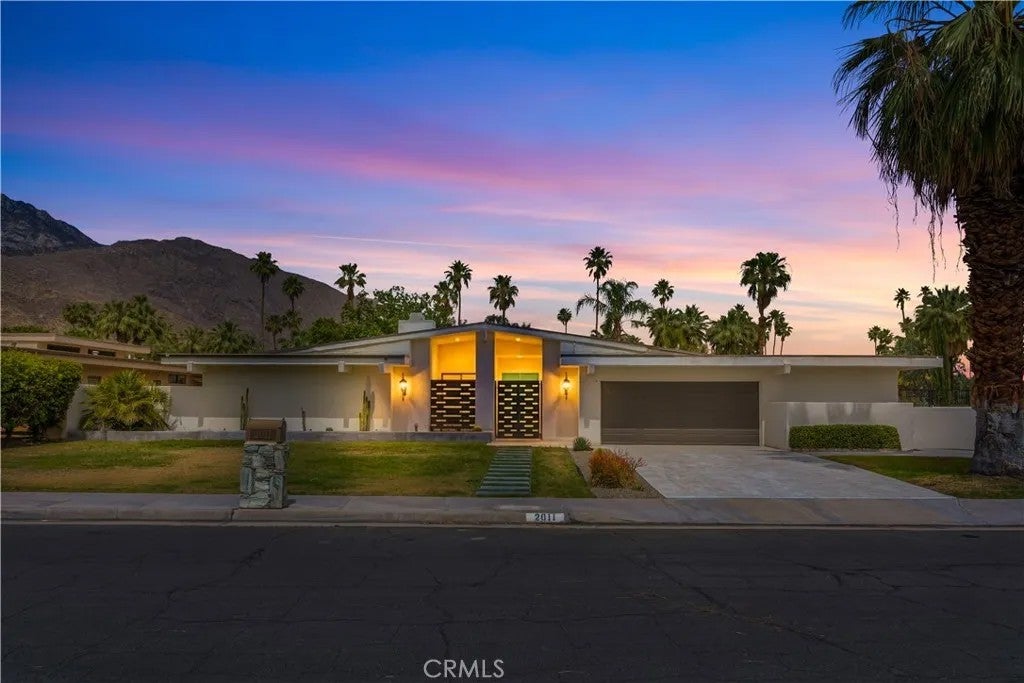 Photo of 2011 S Tulare Dr, Palm Springs, CA 92264 (MLS # OC26087677)