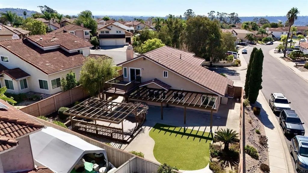 11810 Calamar Drive