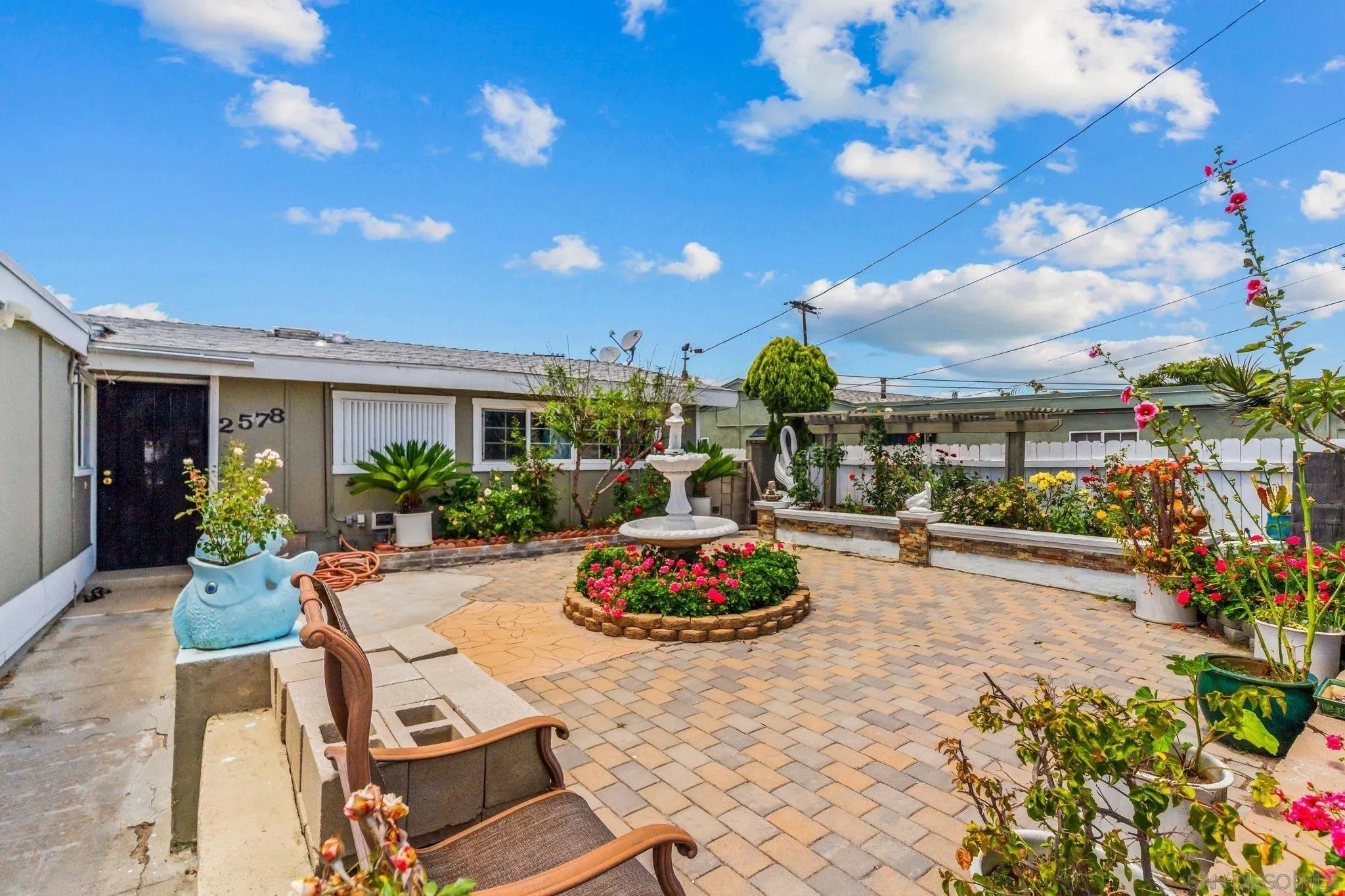 2578 Moonstone