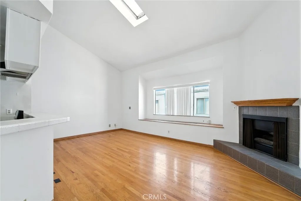 204 E Plymouth Street 19