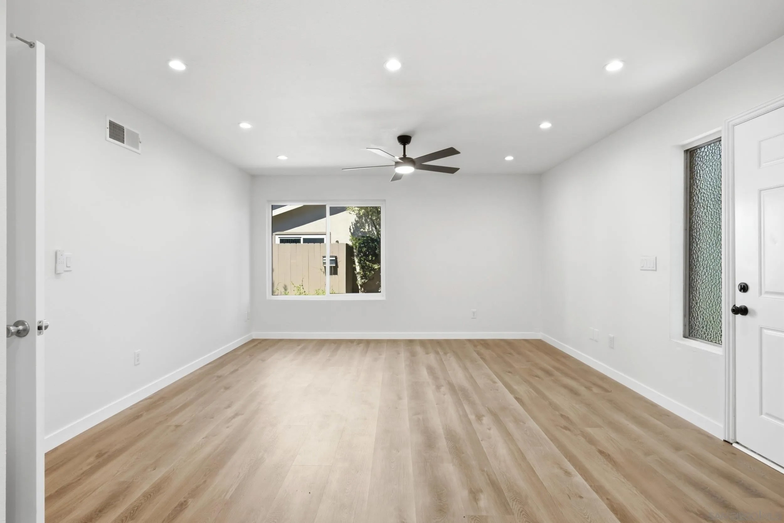 7843 Camino Glorita
