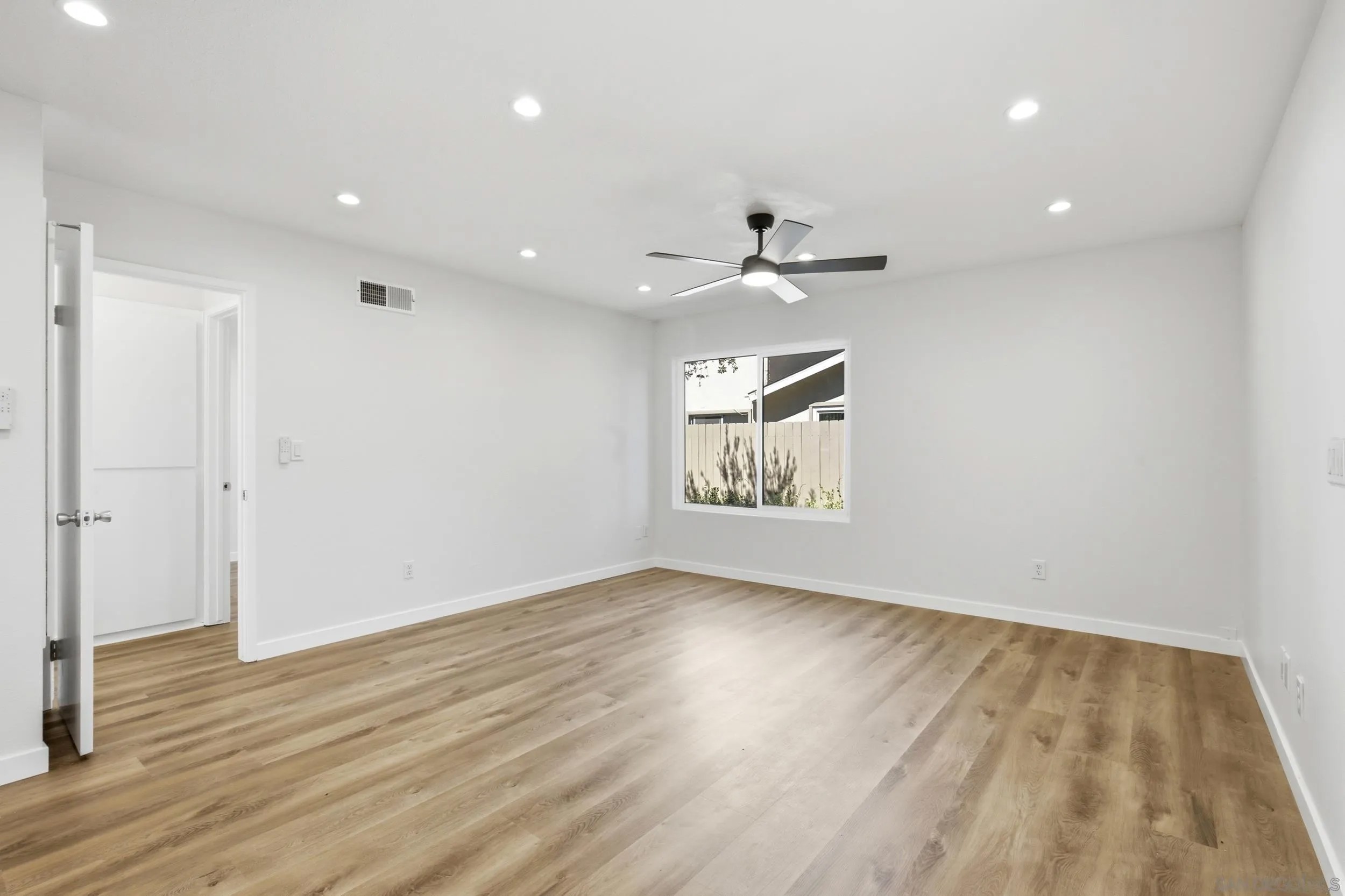7843 Camino Glorita