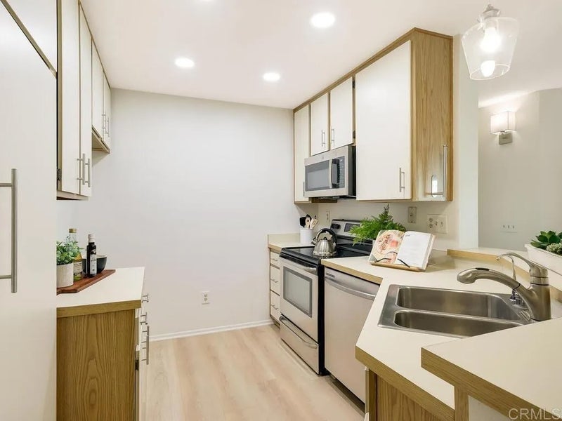 7263 Camino Degrazia 31