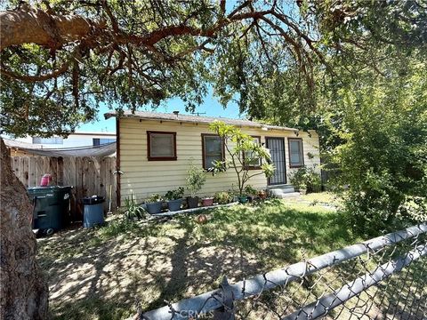 Photo of 7215 Emil Ave, Bell Gardens, CA 90201 (MLS # DW25278884)