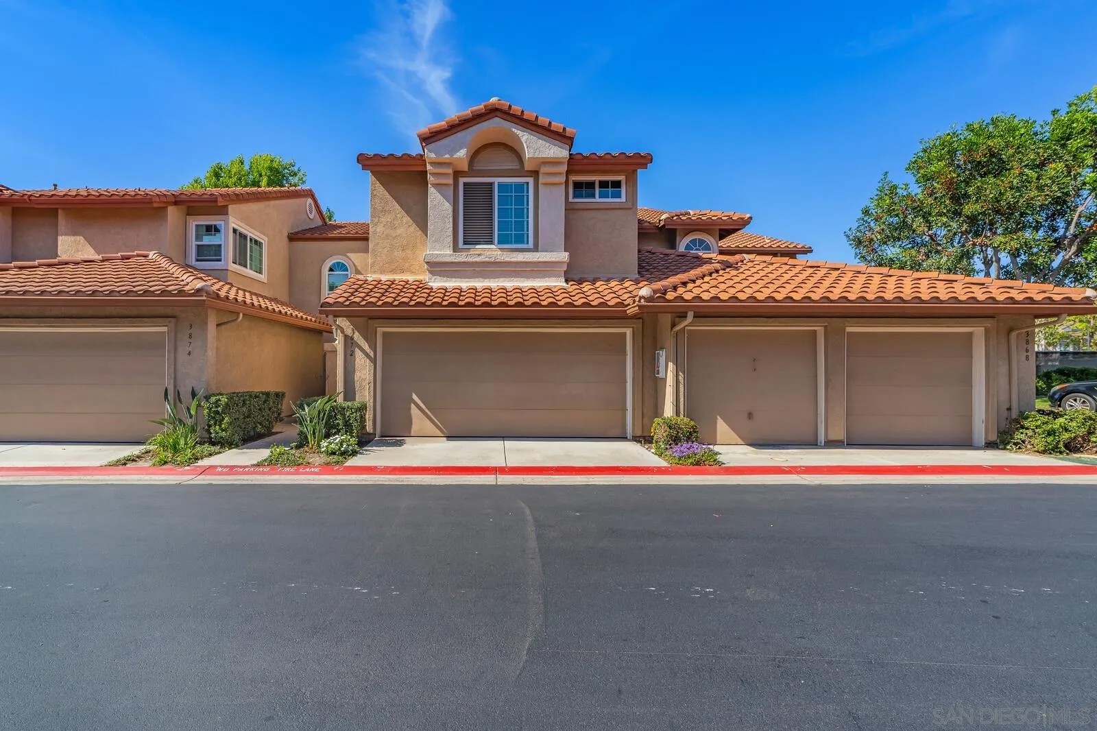 3872 Creststone Pl