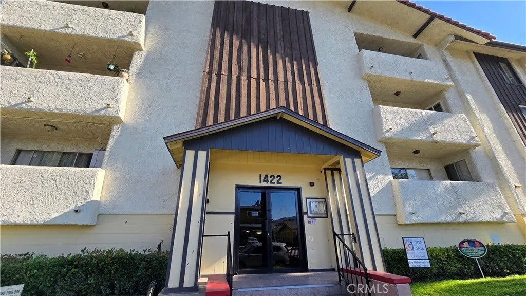 1422 Rock Glen Avenue 204