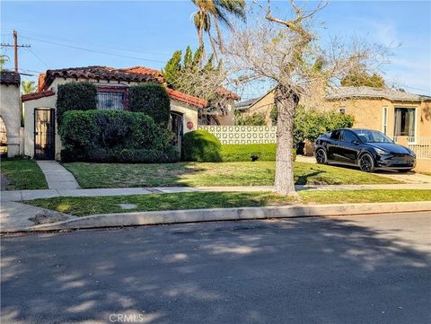 Photo of 3659 W 63rd St, Los Angeles, CA 90043 (MLS # RS26057563)