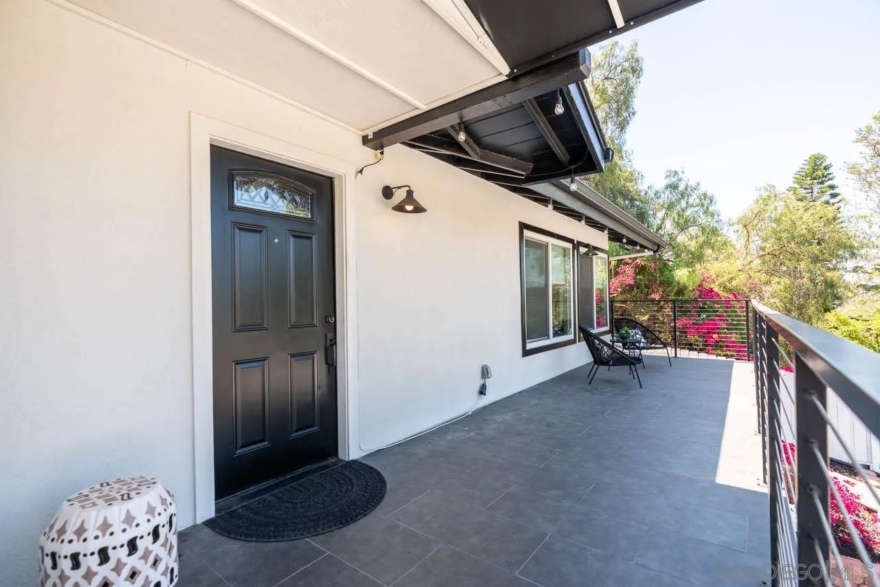 4337 Avocado Blvd