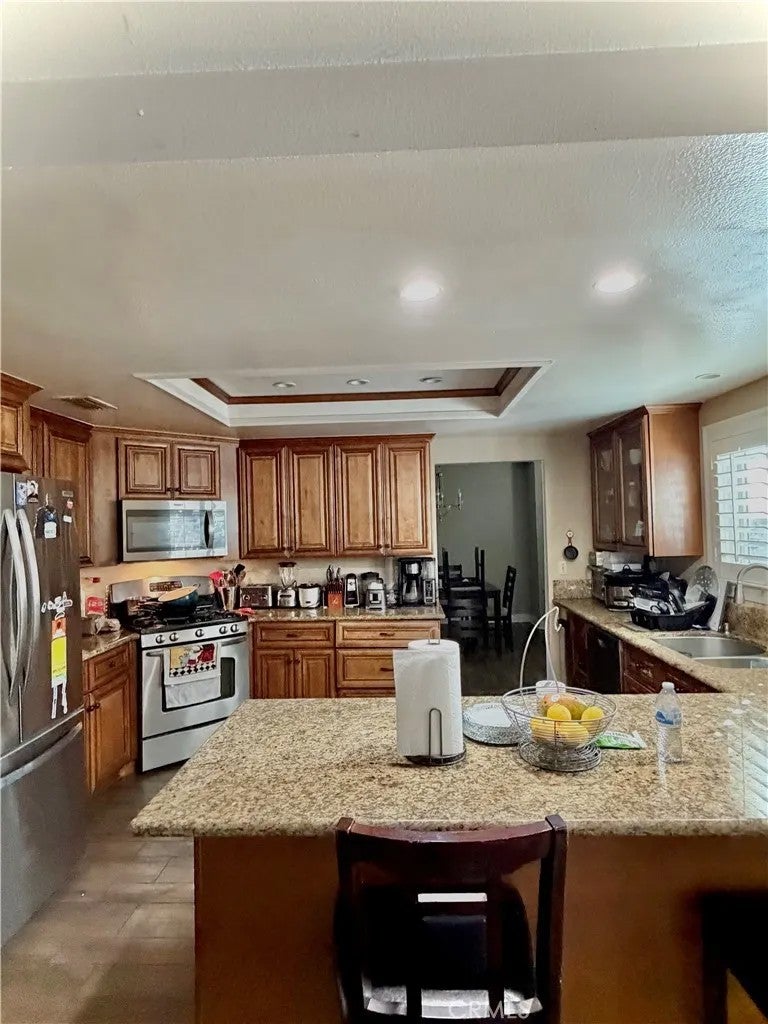 1023 Fountain Springs