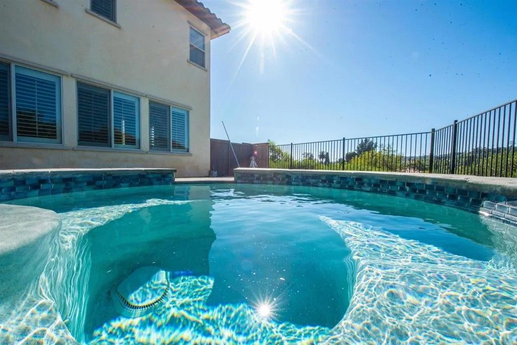 Photo of 2402 Honeybell Lane, Escondido, CA 92027 (MLS # NDP2509302)