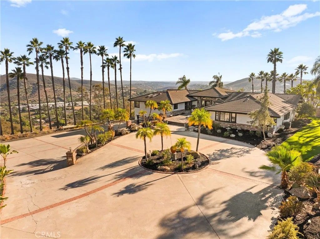 Photo of 635 Becky Lane, San Marcos, CA 92069 (MLS # OC25169011)