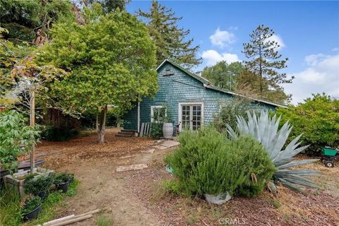 Tiny photo for 165 Leslie Street, Los Alamos, CA 93440 (MLS # SC25232963)