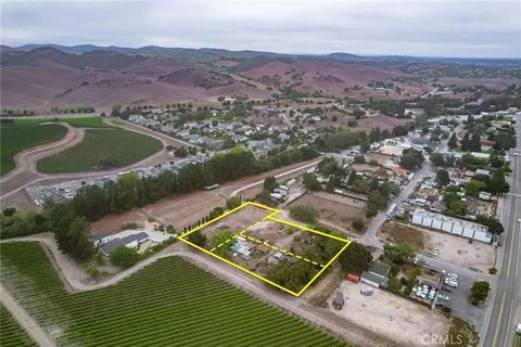 Tiny photo for 165 Leslie Street, Los Alamos, CA 93440 (MLS # SC25232963)