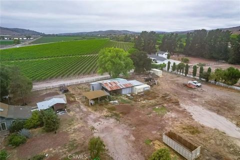 Tiny photo for 165 Leslie Street, Los Alamos, CA 93440 (MLS # SC25232963)