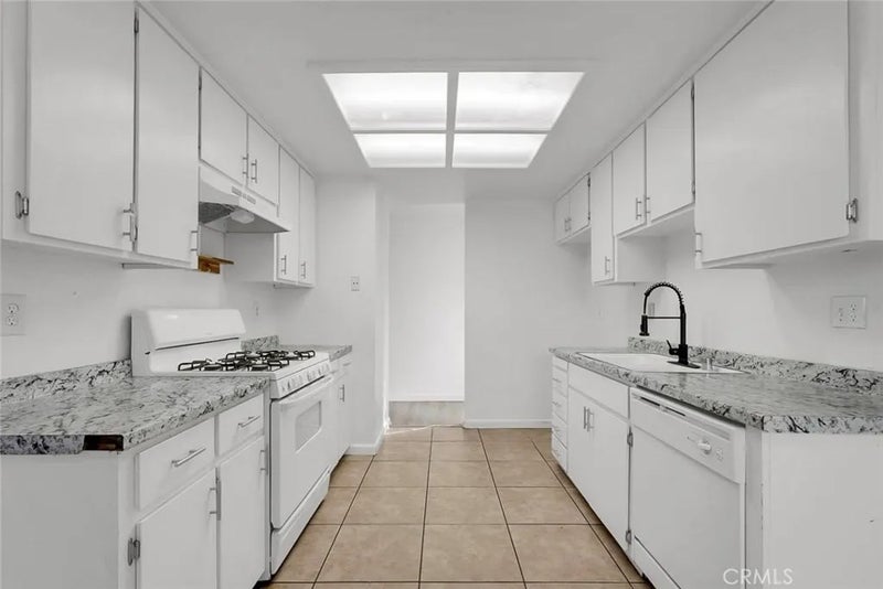 2122 Harrison Court