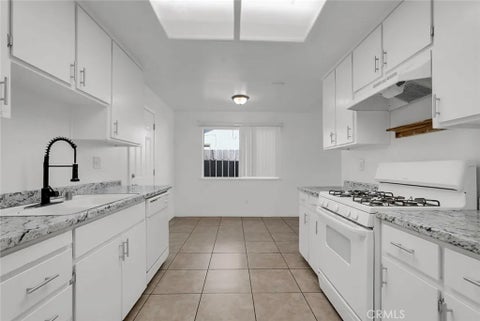 Tiny photo for 2122 Harrison Court, Chowchilla, CA 93610 (MLS # FR26172101)