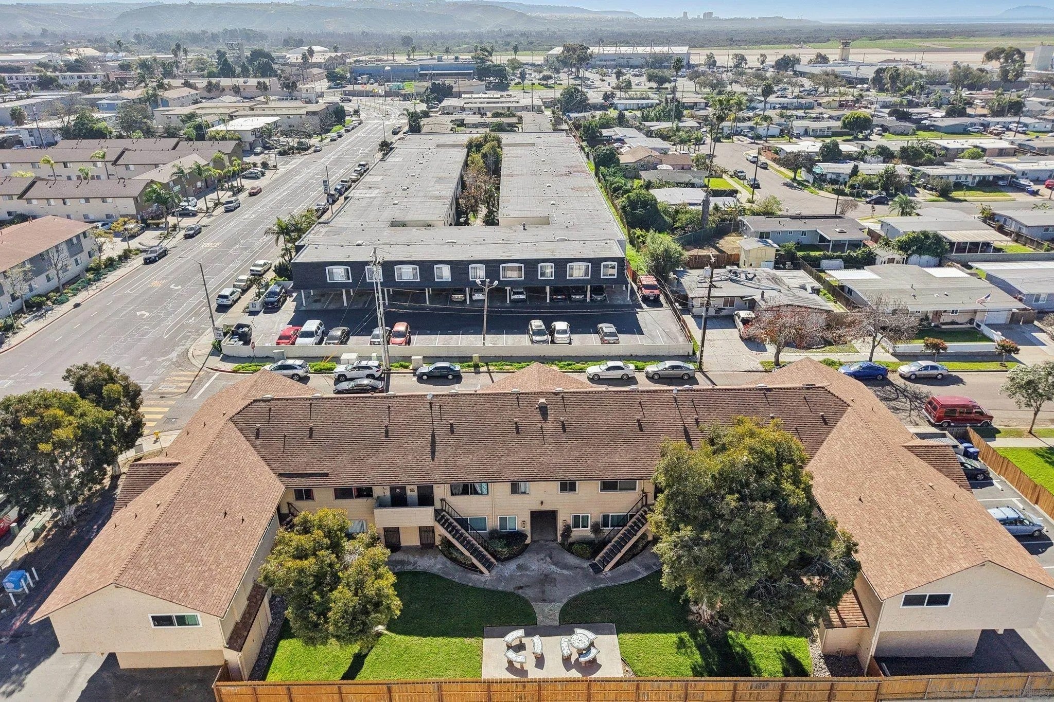 1274 Holly Ave.