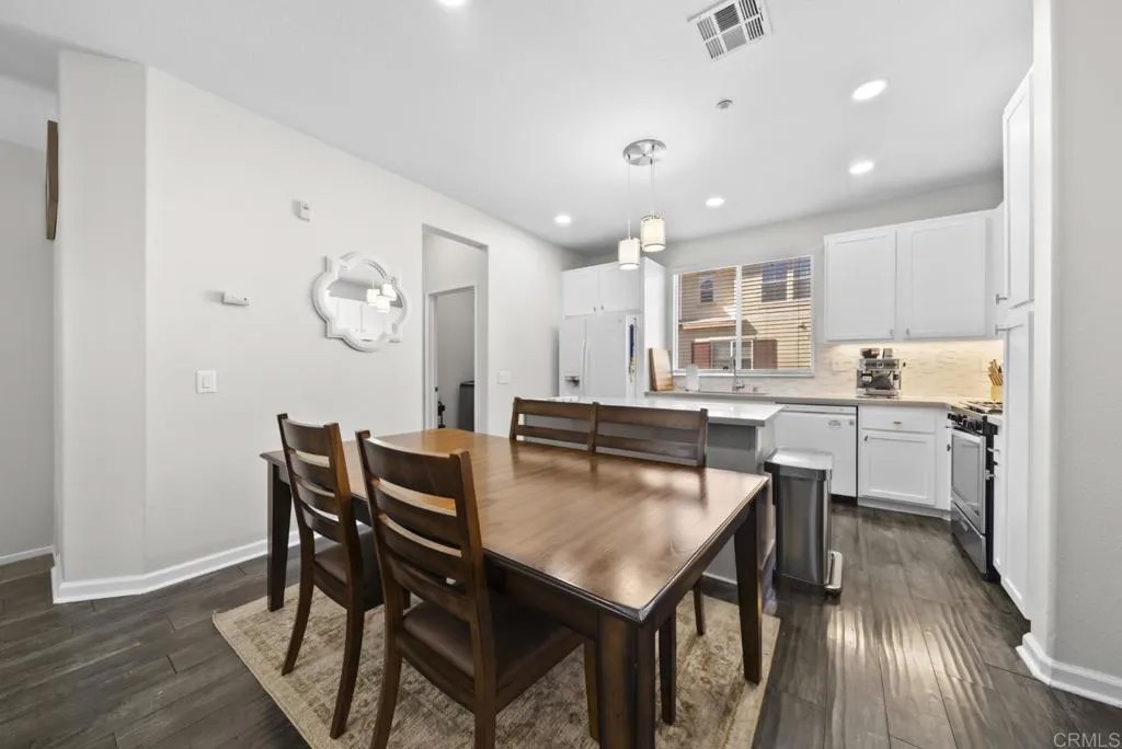 2724 Hazelnut Court