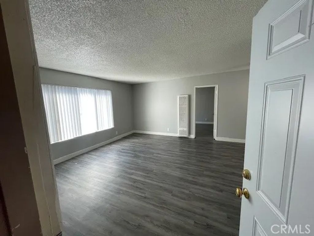 Photo of 13717 Chadron Avenue #20, Hawthorne, CA 90250 (MLS # SB26007716)