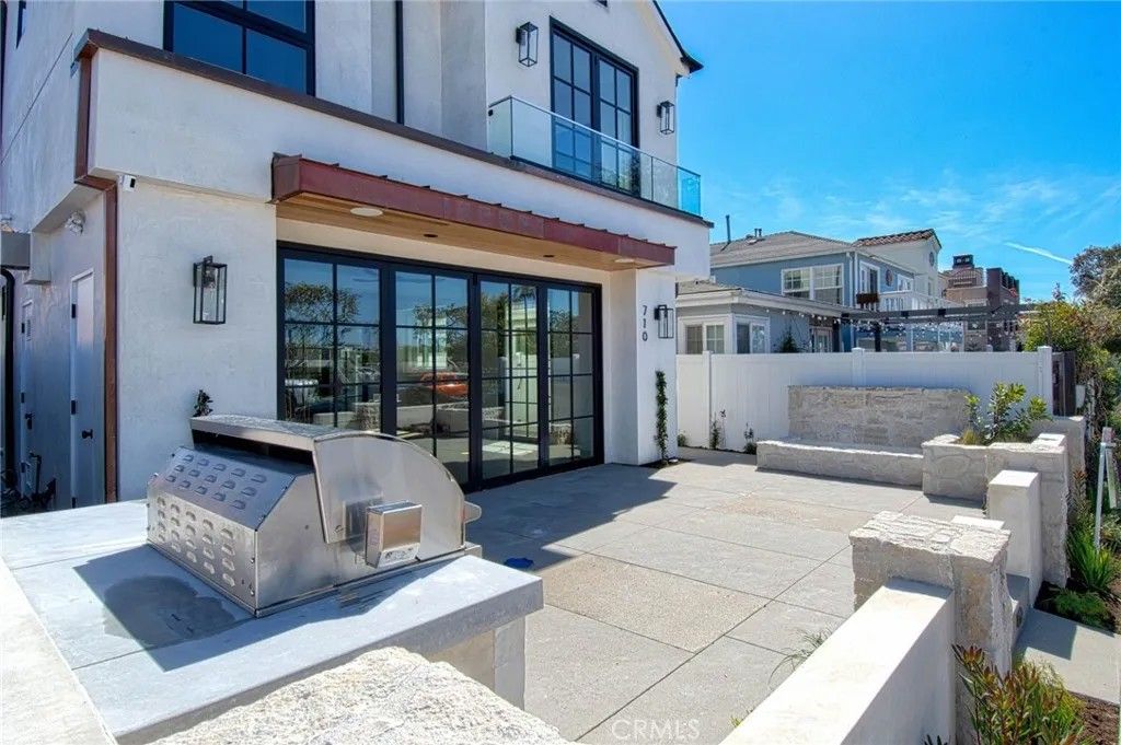 Photo of 710 Avocado Avenue #A, Corona Del Mar, CA 92625 (MLS # OC26017373)