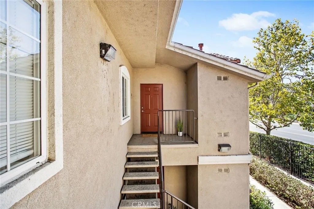 Photo of 41410 Juniper Street #1721, Murrieta, CA 92562 (MLS # SW25221316)