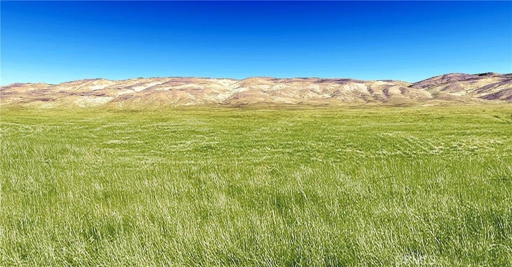 Photo of 14000 Bagby, Santa Margarita, CA 93453 (MLS # PI26229437)