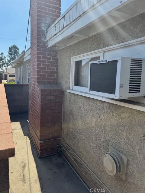 Tiny photo for 5837 E Gossamer St, Long Beach, CA 90808 (MLS # OC25238423)