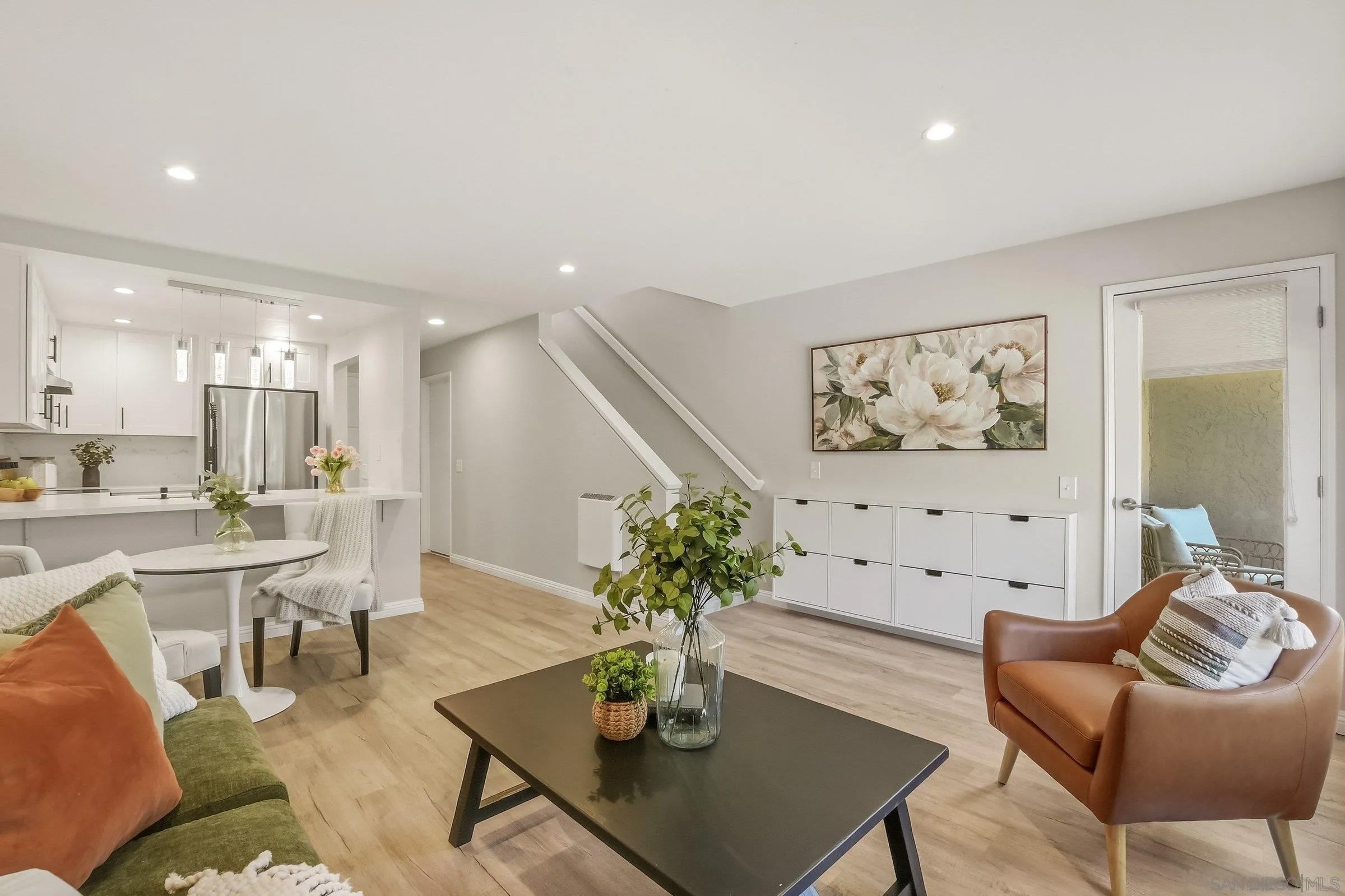 6916 Park Mesa Way 2