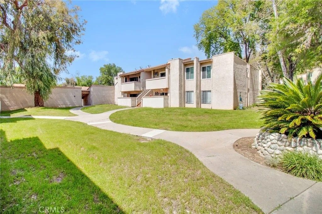 Photo of 28947 Thousand Oaks Boulevard #238, Agoura Hills, CA 91301 (MLS # SR26084366)