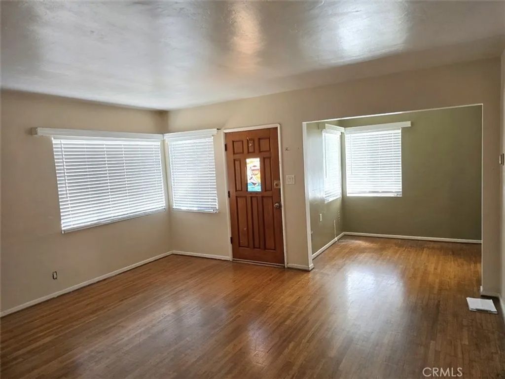 Photo of 11909 Cedar Ave, Hawthorne, CA 90250 (MLS # IG26092098)