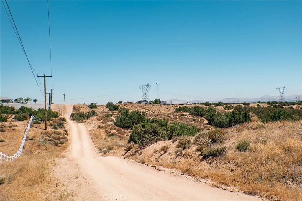 Photo of 0 Mesa Linda, Oak Hills, CA 92344 (MLS # HD26150522)