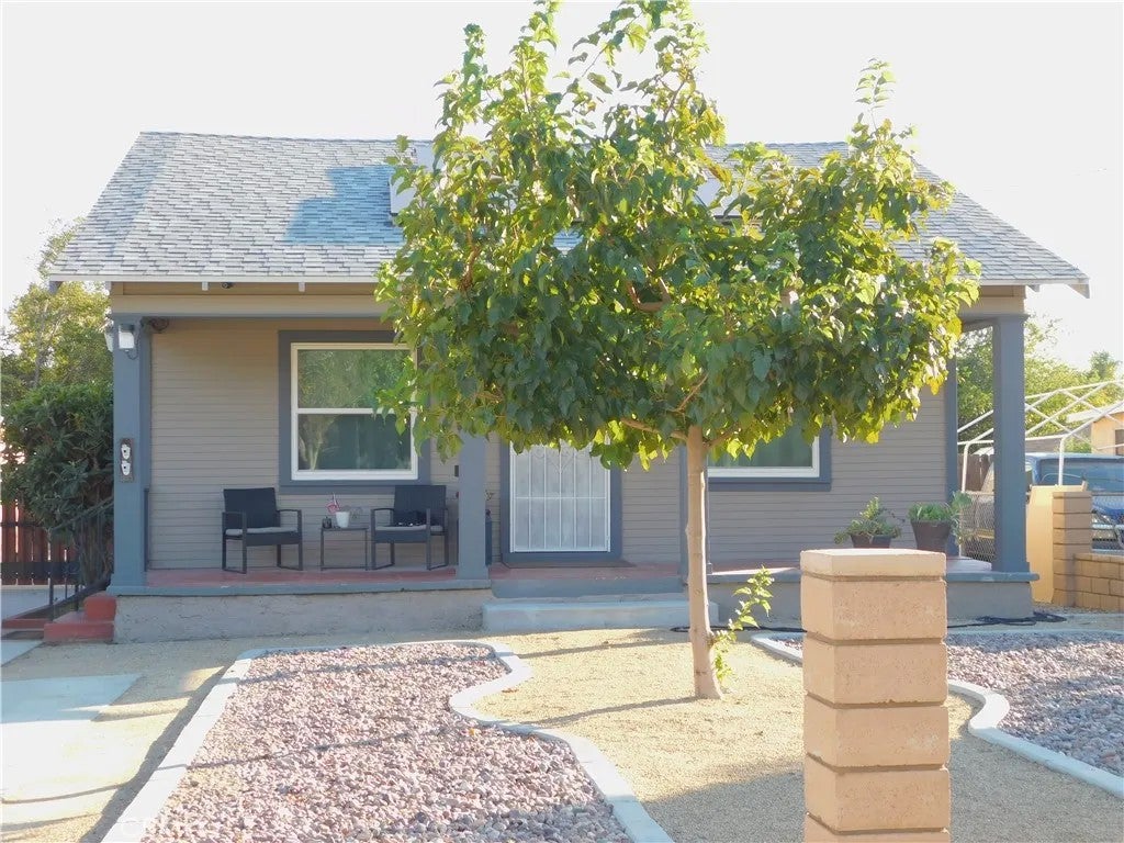 669 W Marshall