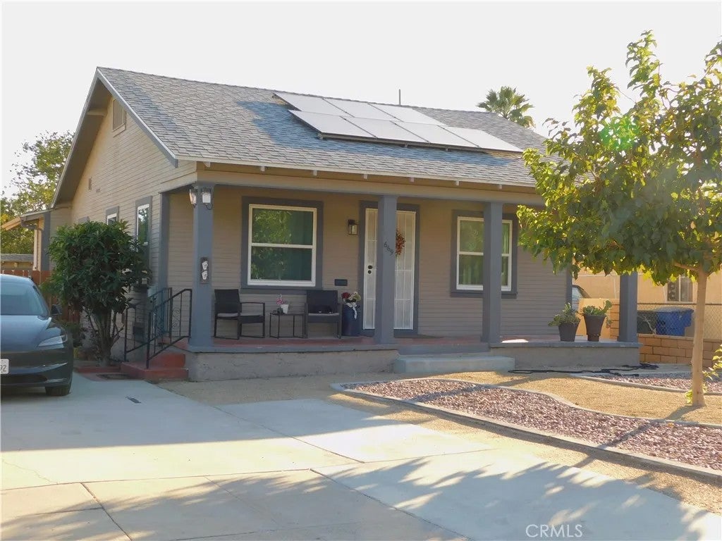 669 W Marshall